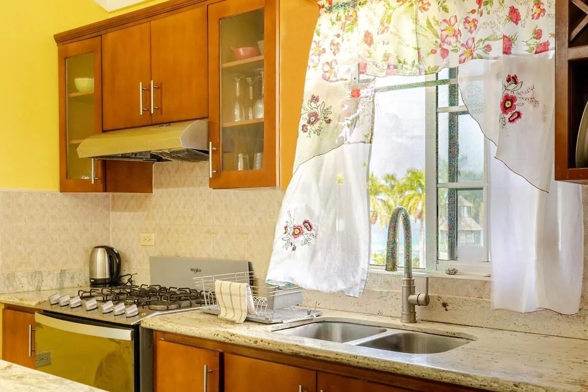 Calypso Villa - 2Bedrm 2Bathrm Pool View & Beach 203 Montego Bay Jamajka